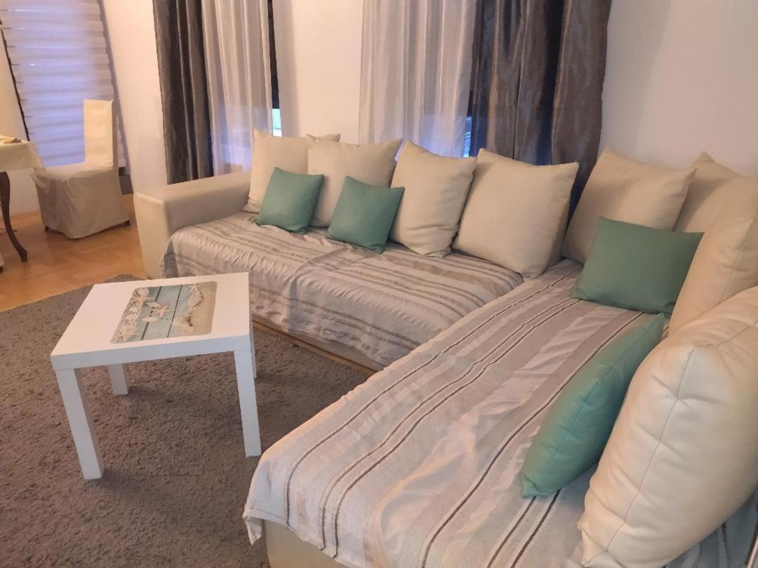 Apartman Gana Altina Lux Beograd Ngoại thất bức ảnh